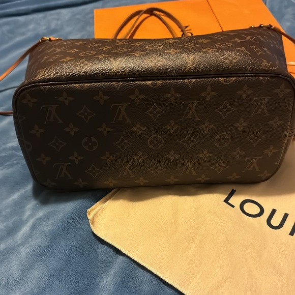 LV Neverfull MM - Picture 17 of 17